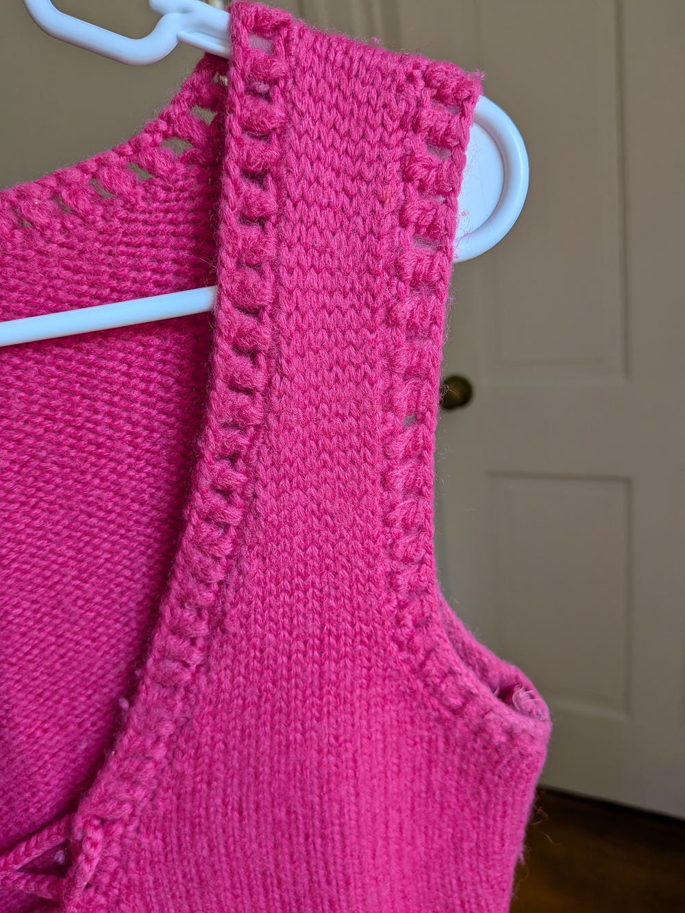 70s Hand-Knit Custom Sleeveless Pink Knit Dress - Picture 6 of 8